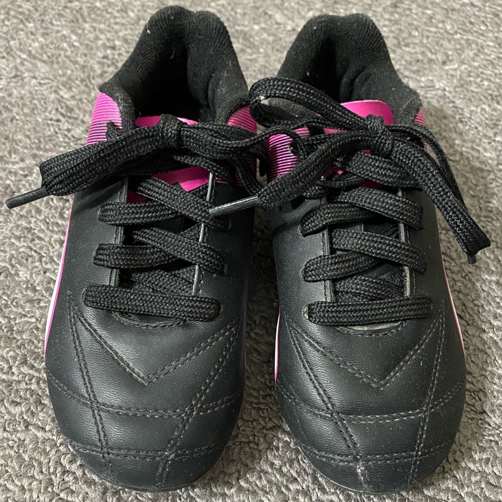 Kids Puma Soccer Shoes